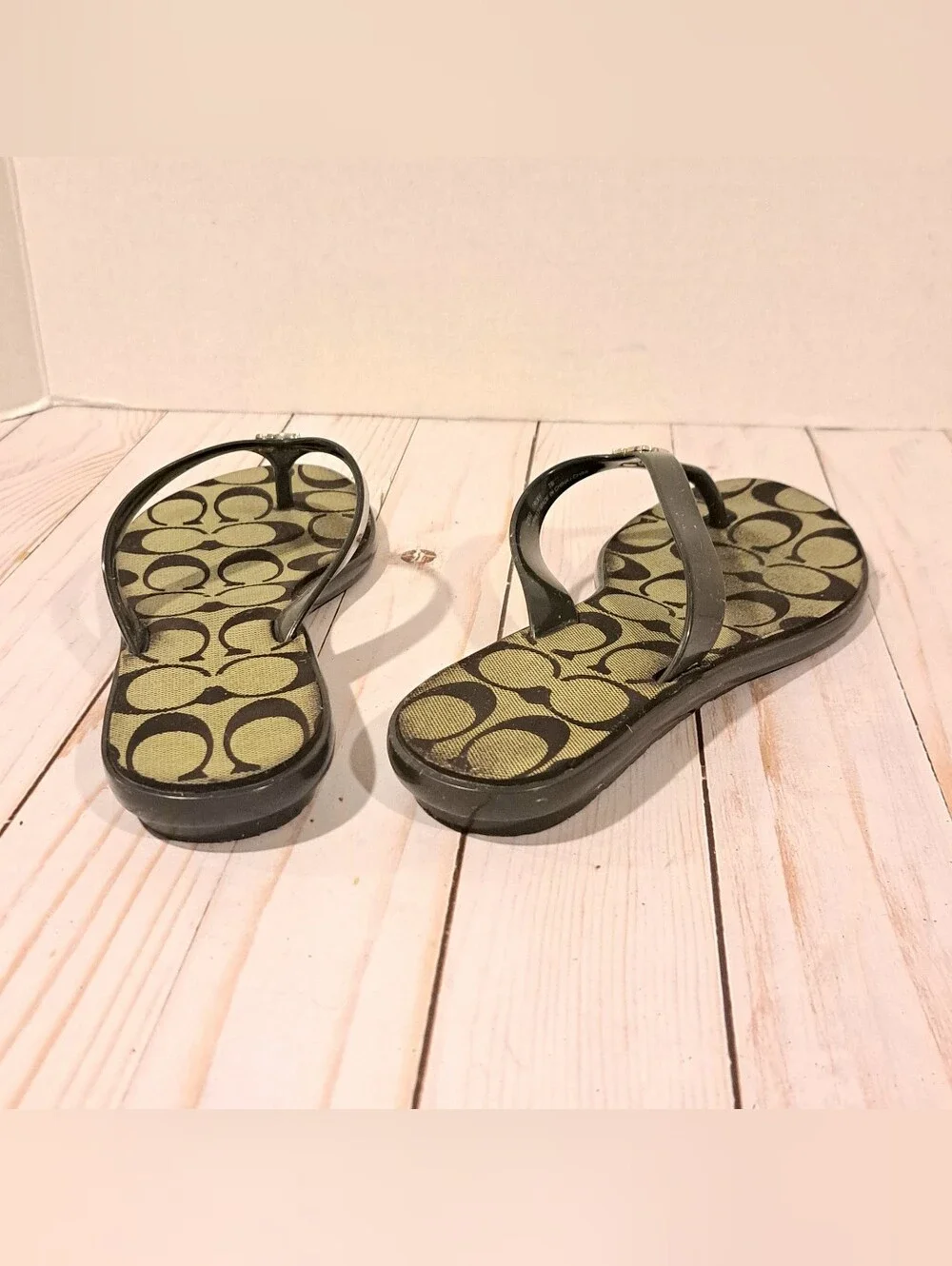 Coach Trixie Signature C Thong Sandals